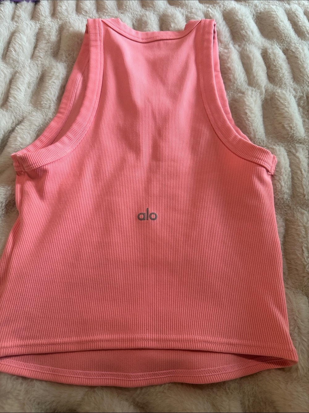 Alo Yoga Neon Bubblegum Pink Goddess Tank Womens size Small Sold Out - Picture 3 of 7
